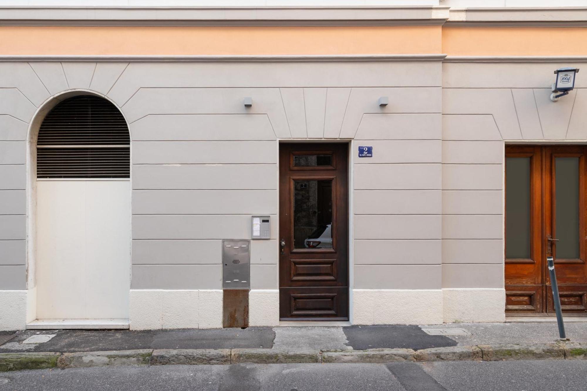 Blake, Attico Centrale Con Parcheggio A Triest Exterior foto