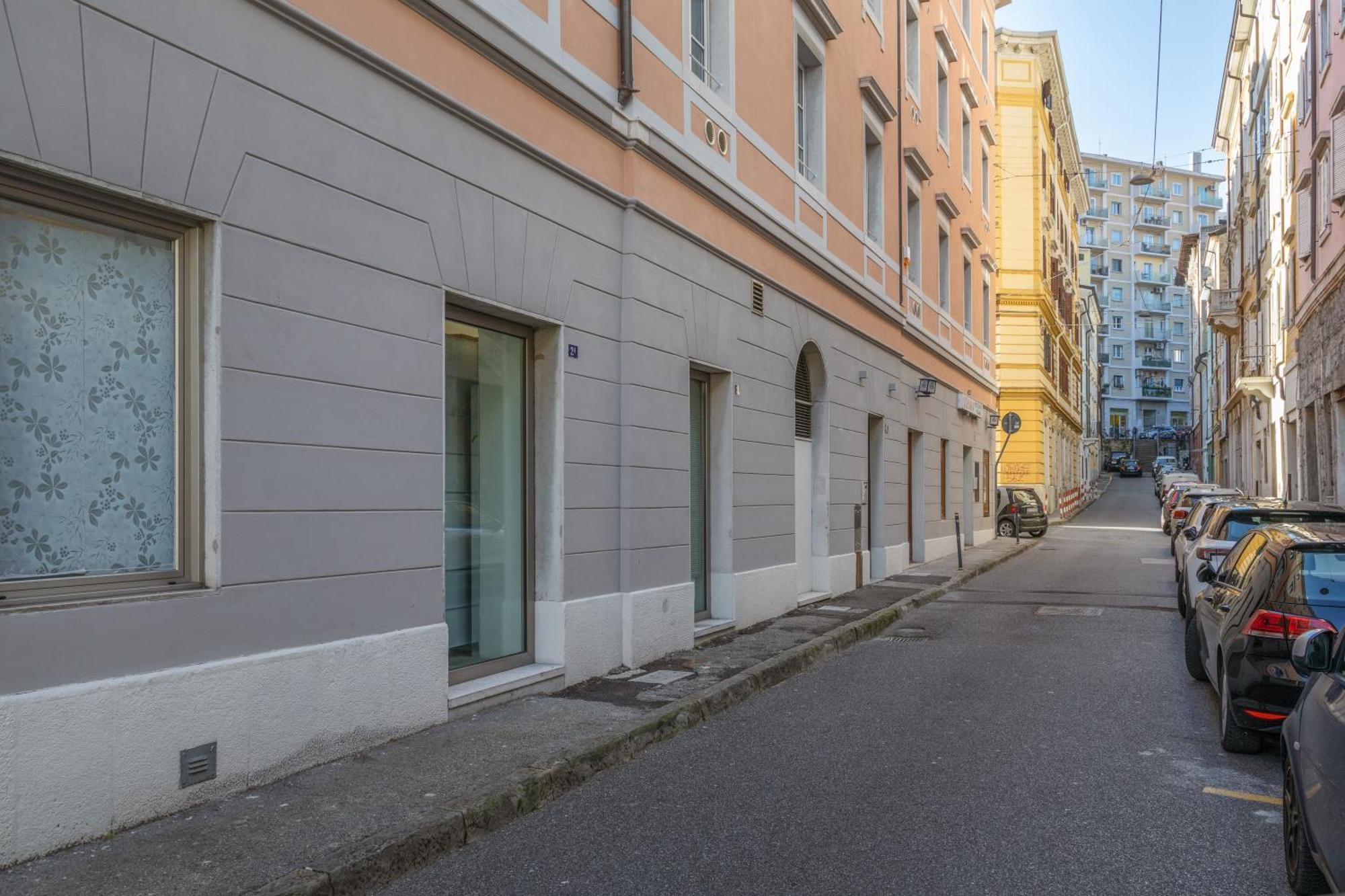 Blake, Attico Centrale Con Parcheggio A Triest Exterior foto